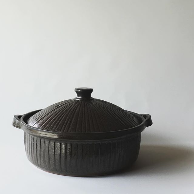 そろそろ土鍋の出番ですね。城進 耐熱の器 展2016年10月8日(土)〜11月9日(水)うつわ 京都 やまほん にて#土鍋 - from Instagram